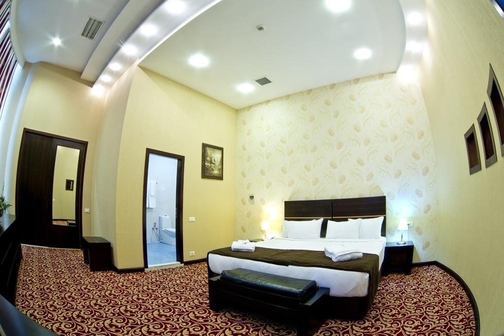 Ambassador Hotel 巴库 客房 照片