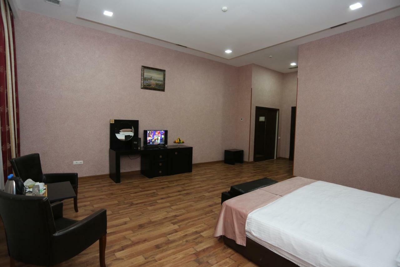 Ambassador Hotel 巴库 外观 照片